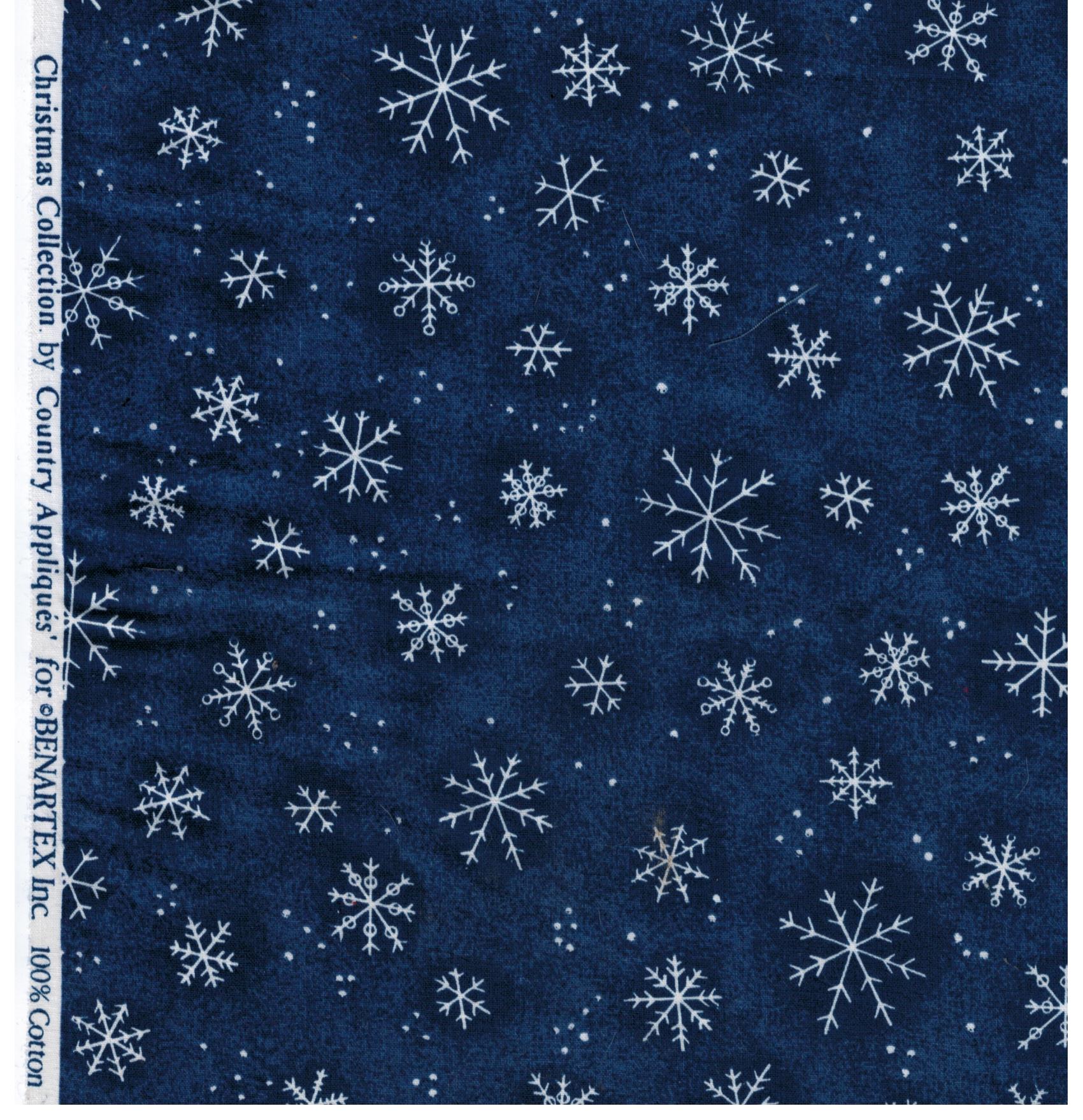 Cute Christmas Snowflake Cotton Fabric – Perfect For Quilting & Holiday Crafts!